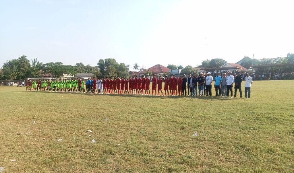 Warga Pertanyakan Tidak Hadirnya Camat Di Final Turnamen Sepak Bola Kades Cup Pisang Sambo Kecamatan Tirtajaya