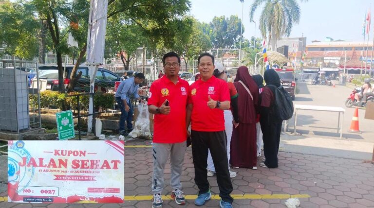 Jalan Santai Unsika Jadi Ajang Silaturahmi dan Kebugaran Civitas Akademika